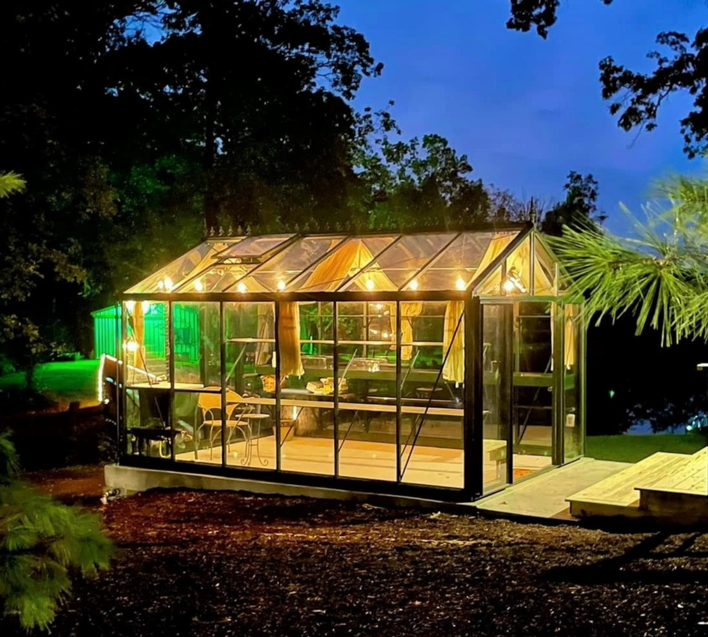 10'x15' Royal Victorian Glass Greenhouse (VI34)
