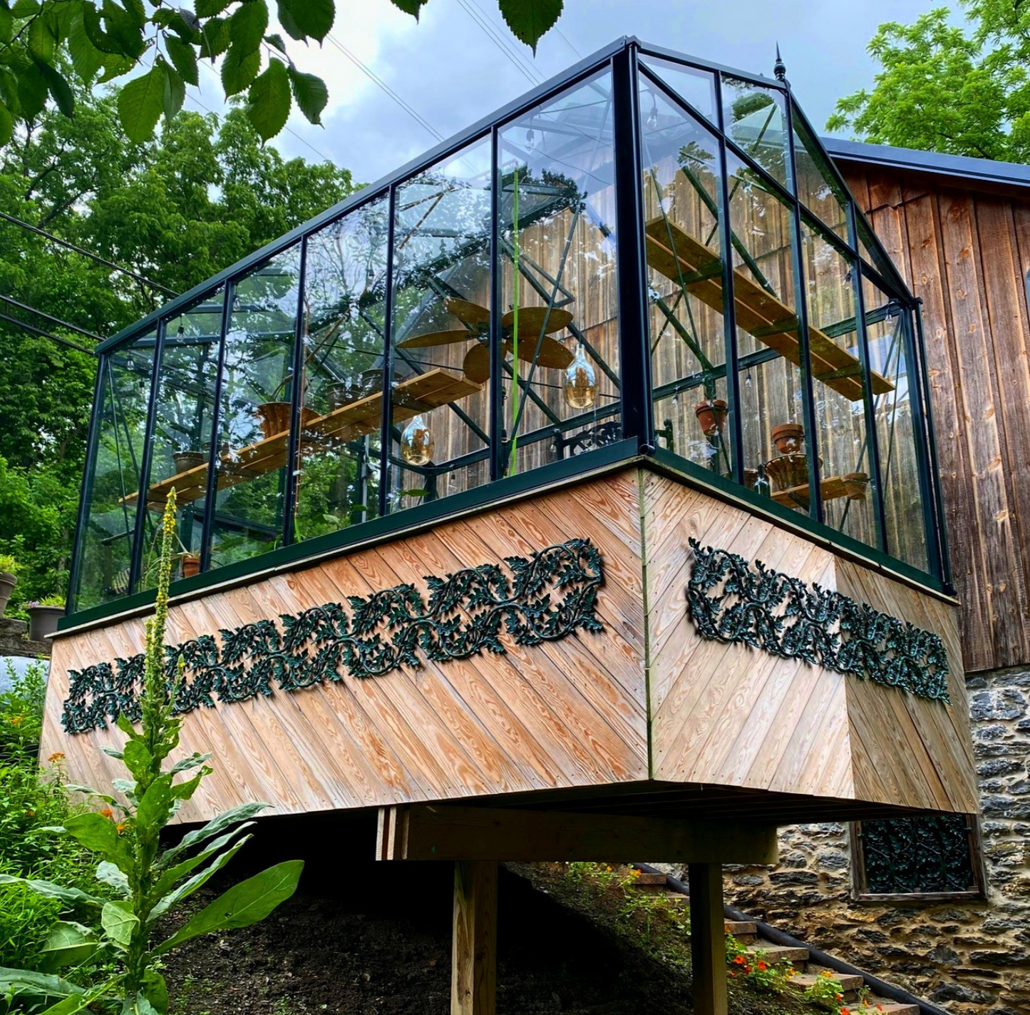 10'x15' Royal Victorian Glass Greenhouse (VI34)