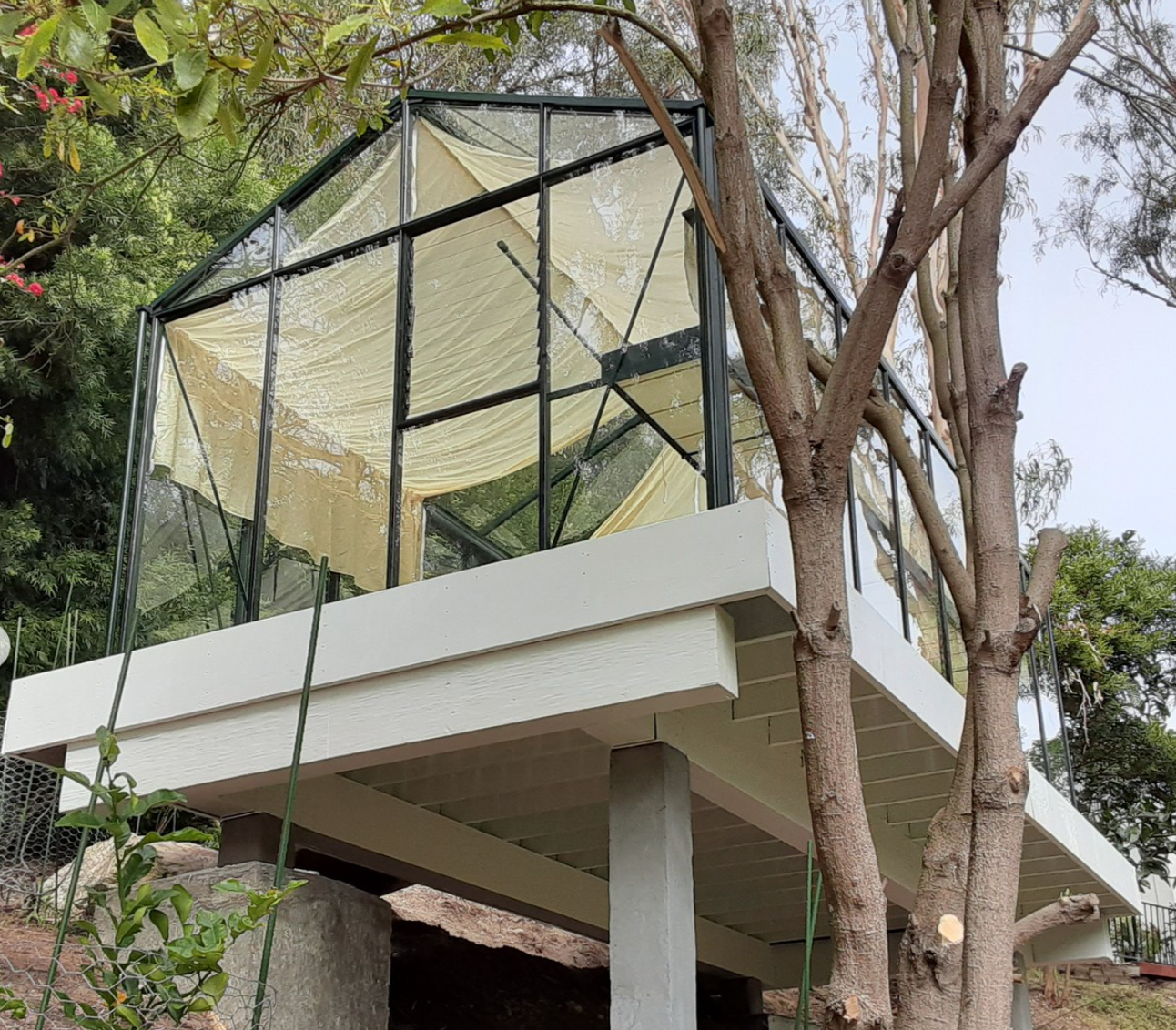 10'x15' Royal Victorian Glass Greenhouse (VI34)