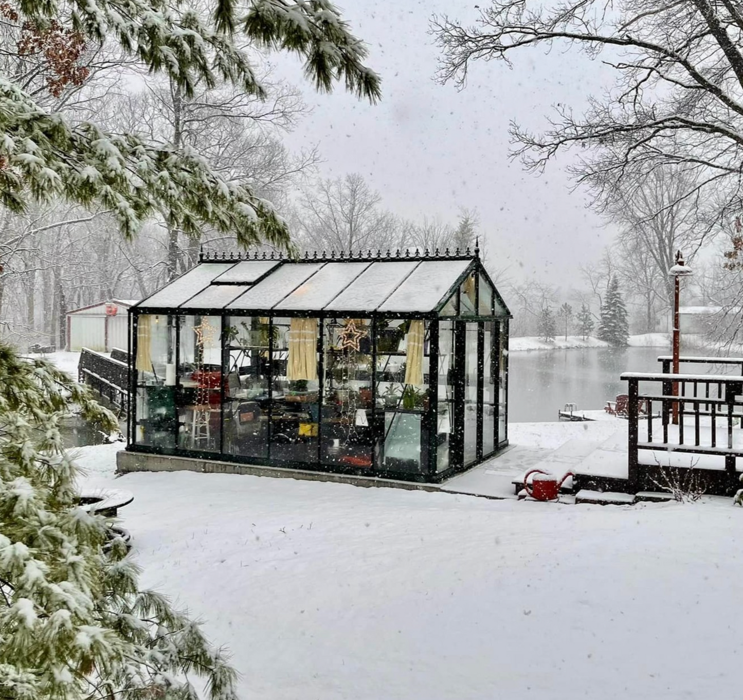 10'x15' Royal Victorian Glass Greenhouse (VI34)