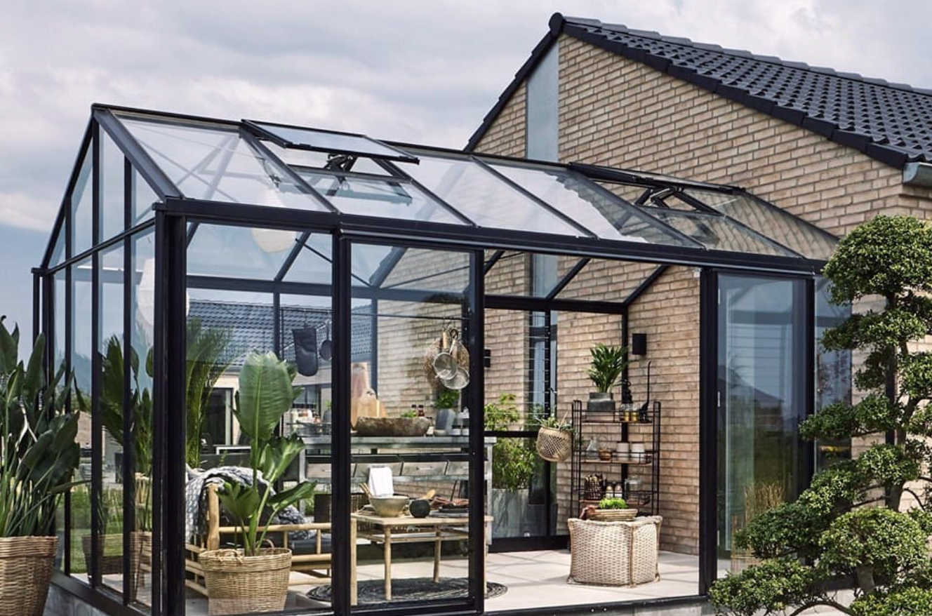 10'x15' Royal Victorian Glass Greenhouse (VI34)