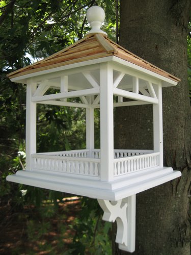 Fly-Through Gazebo Bird Feeder