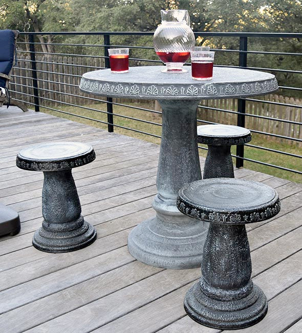 Round Garden Table with 4 Stools