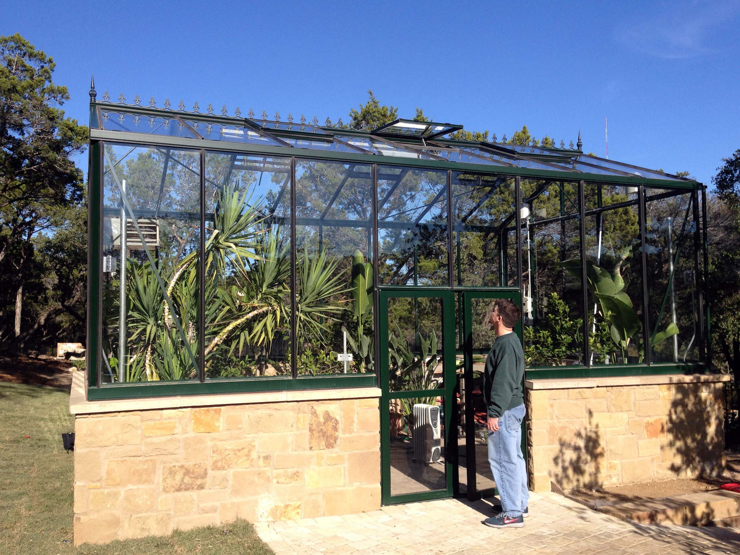 12'x20' Royal Victorian Glass Greenhouse (VI46)