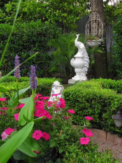 Royal Peacock on Urn Garden Sculpture